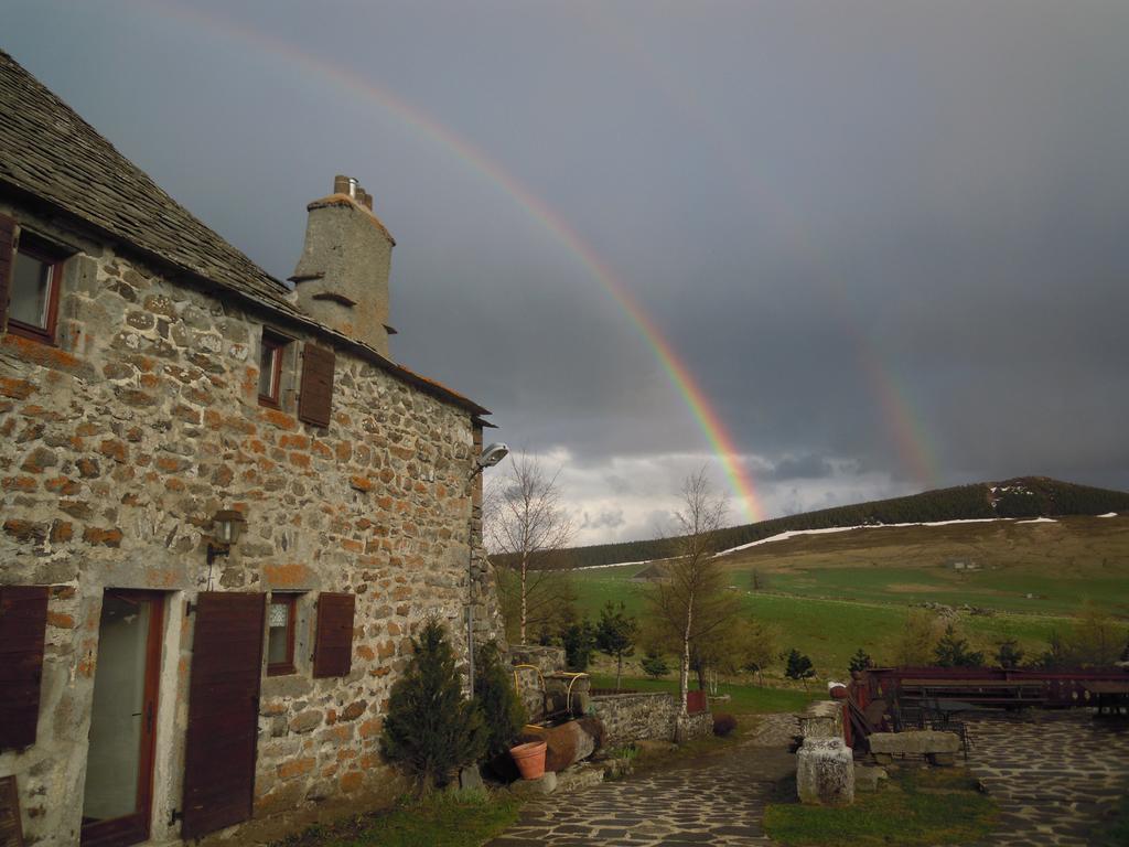 Le Francillon Bed & Breakfast Les Estables Exterior photo